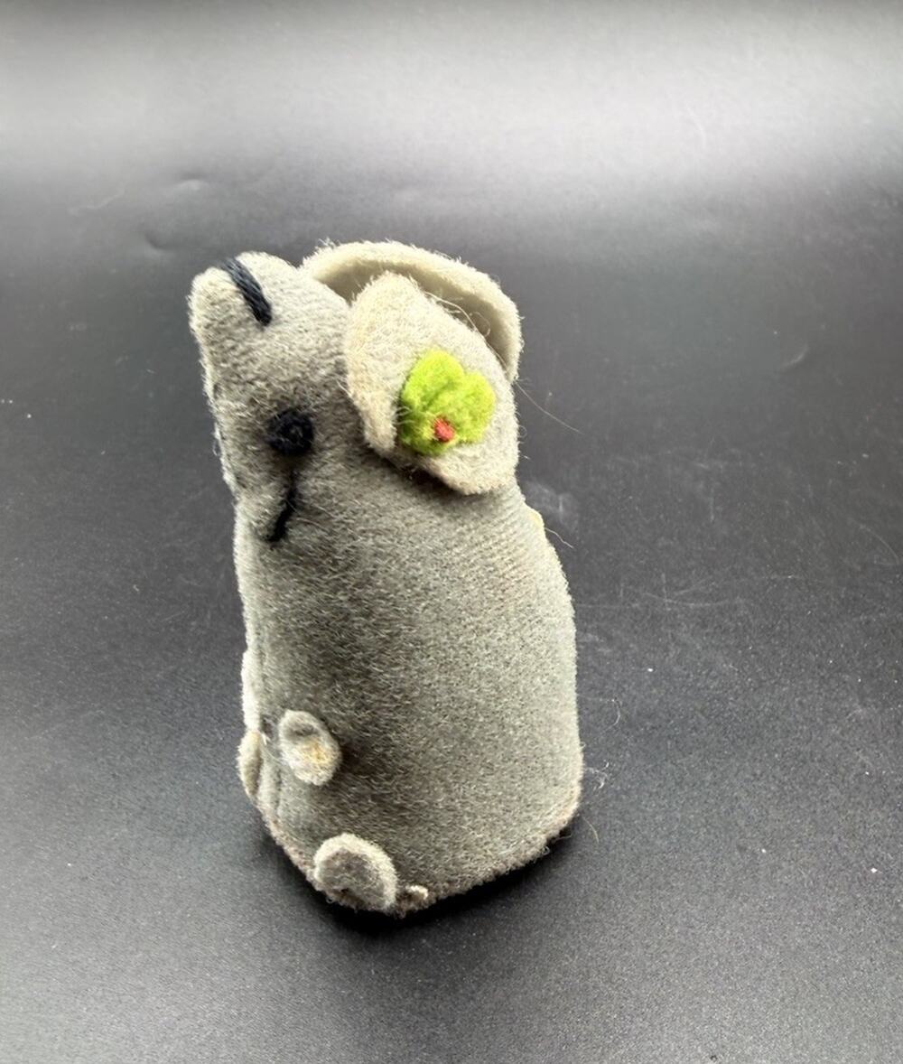 Vintage 1960’s Hallmark Christmas Mouse Ornament Felt LO20